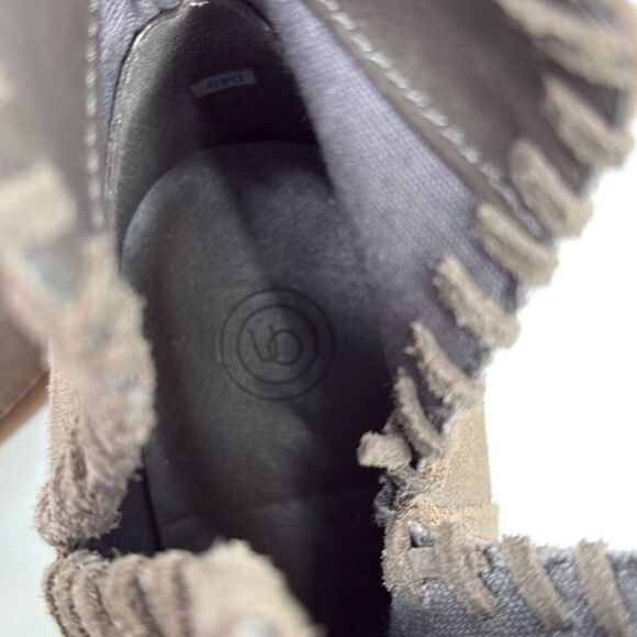 Urban Outfitters UO Sasha Whip Stitch Suede Ankle Boot Size 8M Taupe - Picture 12 of 16